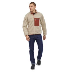 Patagonia M‘s Classic Retro-X Jacket Natural With Barn Red -Outdoor-Ausrüstungsgeschäft 5489Web4